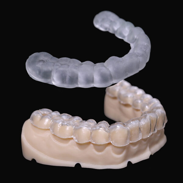 The-occlusal-splint-was-3D-printed-with-IFUN-3162-resin-and-occluded-completely-with-the-dental-mold