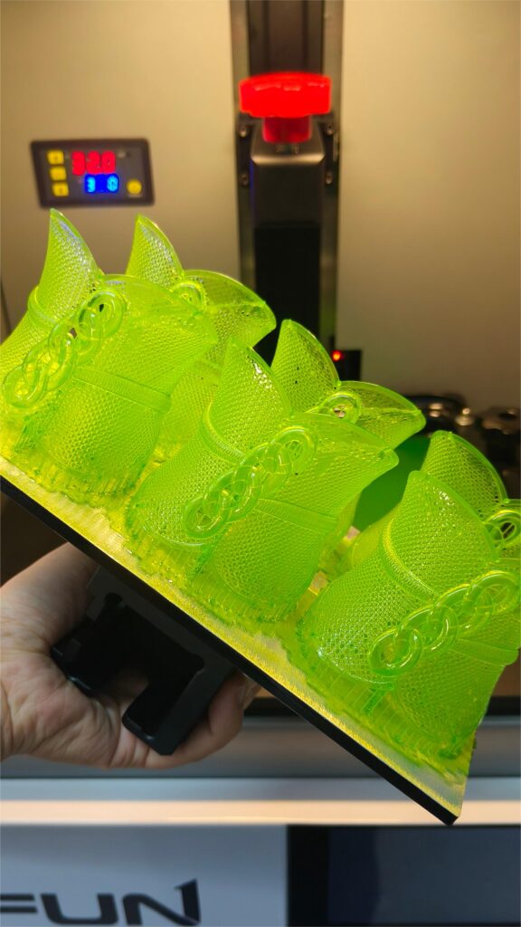 Green-wax-bracelet-printed-product