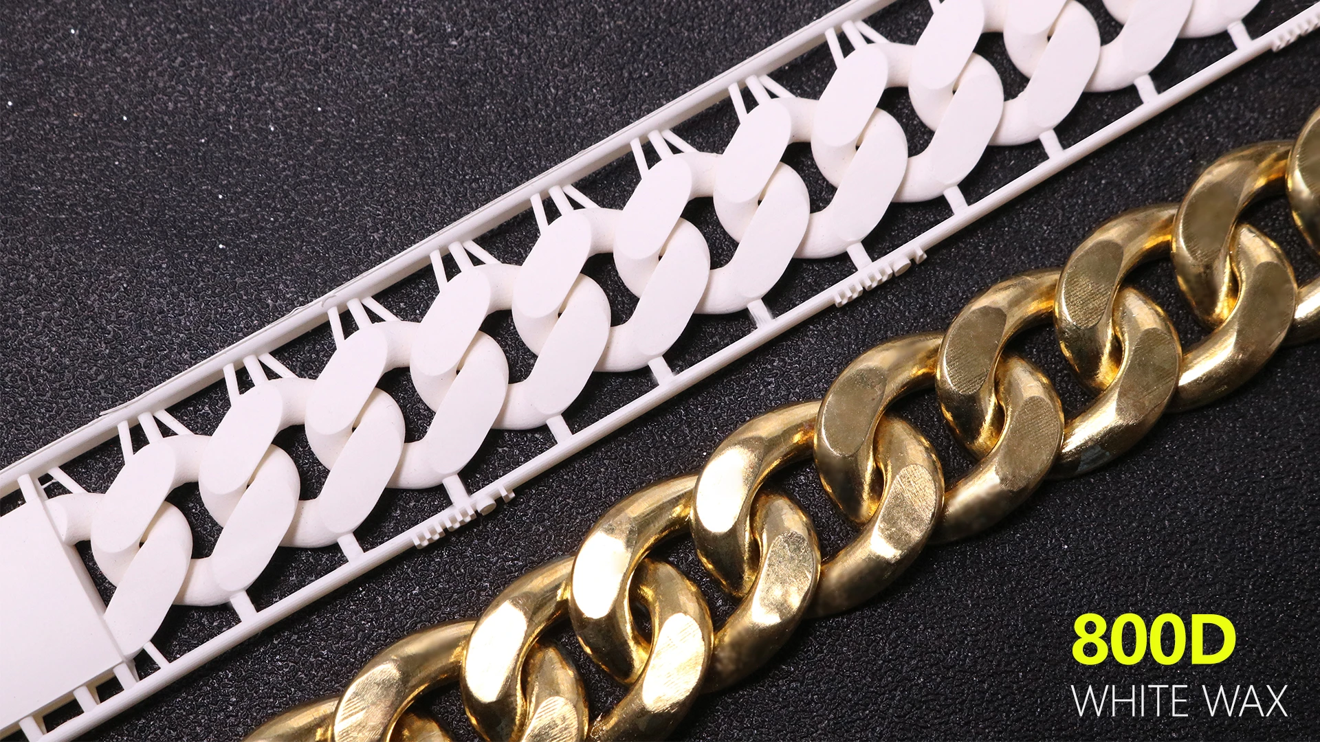 Side-by-side top view comparison of 800D white wax resin Cuban link print pattern and lost-wax cast gold Cuban chain