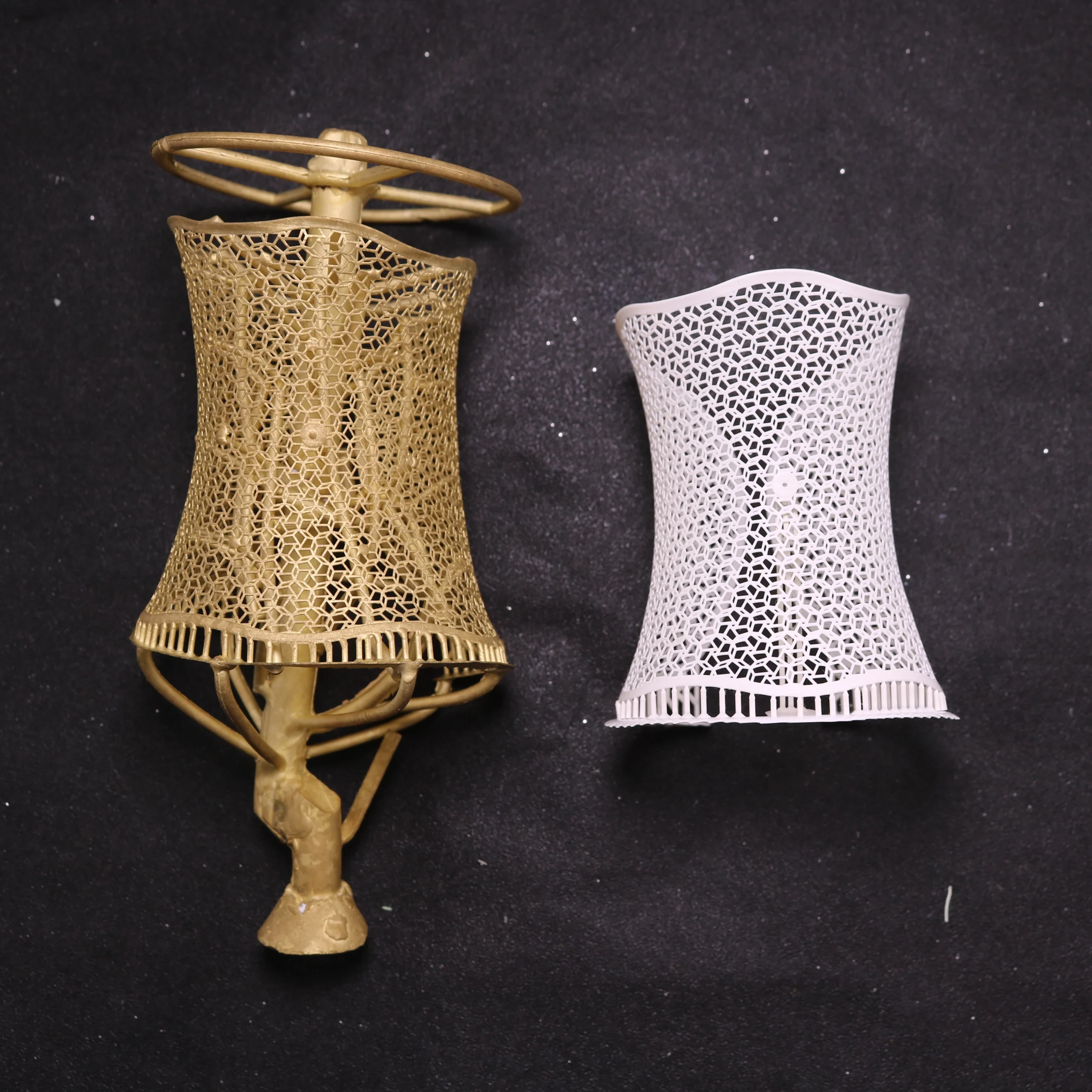 Front view comparison of 800D white wax resin 3D printed mesh cuff bangle pattern and brass cast tree