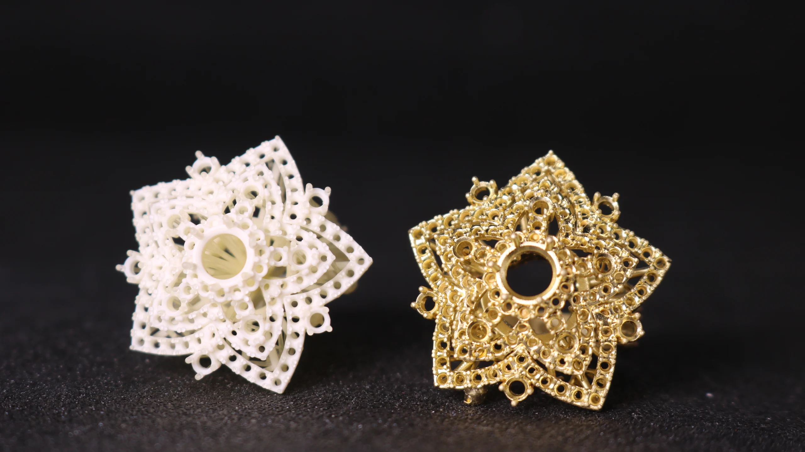 Top view comparison of 800D white wax resin star pave ring pattern and lost-wax cast gold ring